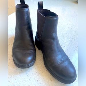 UGG Harrison Waterproof Women’s Brown leather Chelsea Boot